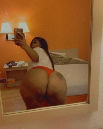 Doll, 27  female escort, Reno