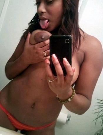 Chocolate, 26  female escort, Reno